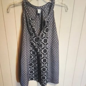 Old navy sleeveless V-neck tank top size small